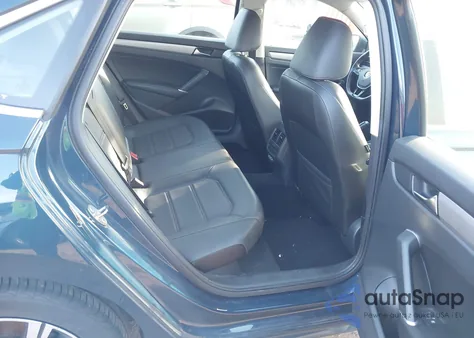 2022 Volkswagen Passat 2.0T Se z USA, uszkodzony, nr VIN 1VWSA7A39NC008267